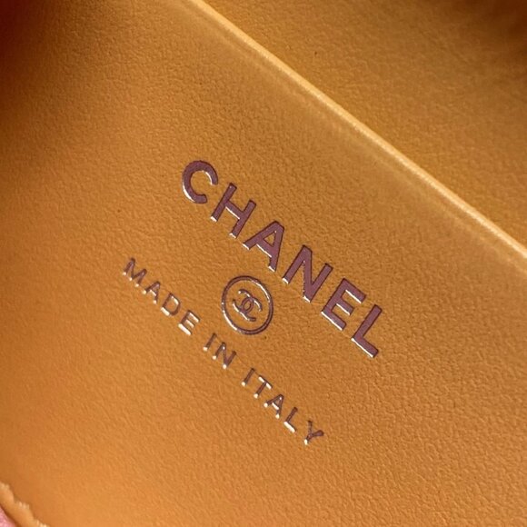 Auth CHANEL CHANEL19/Matelasse AP3716 Orange Grained Calfskin Coin Case - Picture 5 of 11